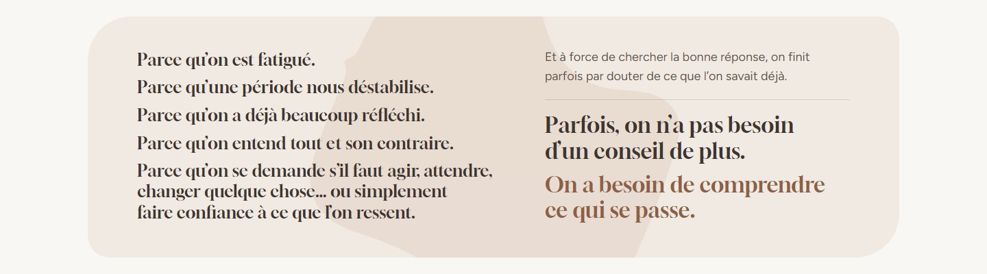 Esquisse de la strophe à 1440 px : les cinq « Parce que… » à gauche, la chute et la phrase pivot à droite, dans le cadre sable aux angles organiques.
